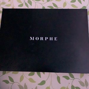 Morphs 35H eyeshadow palette